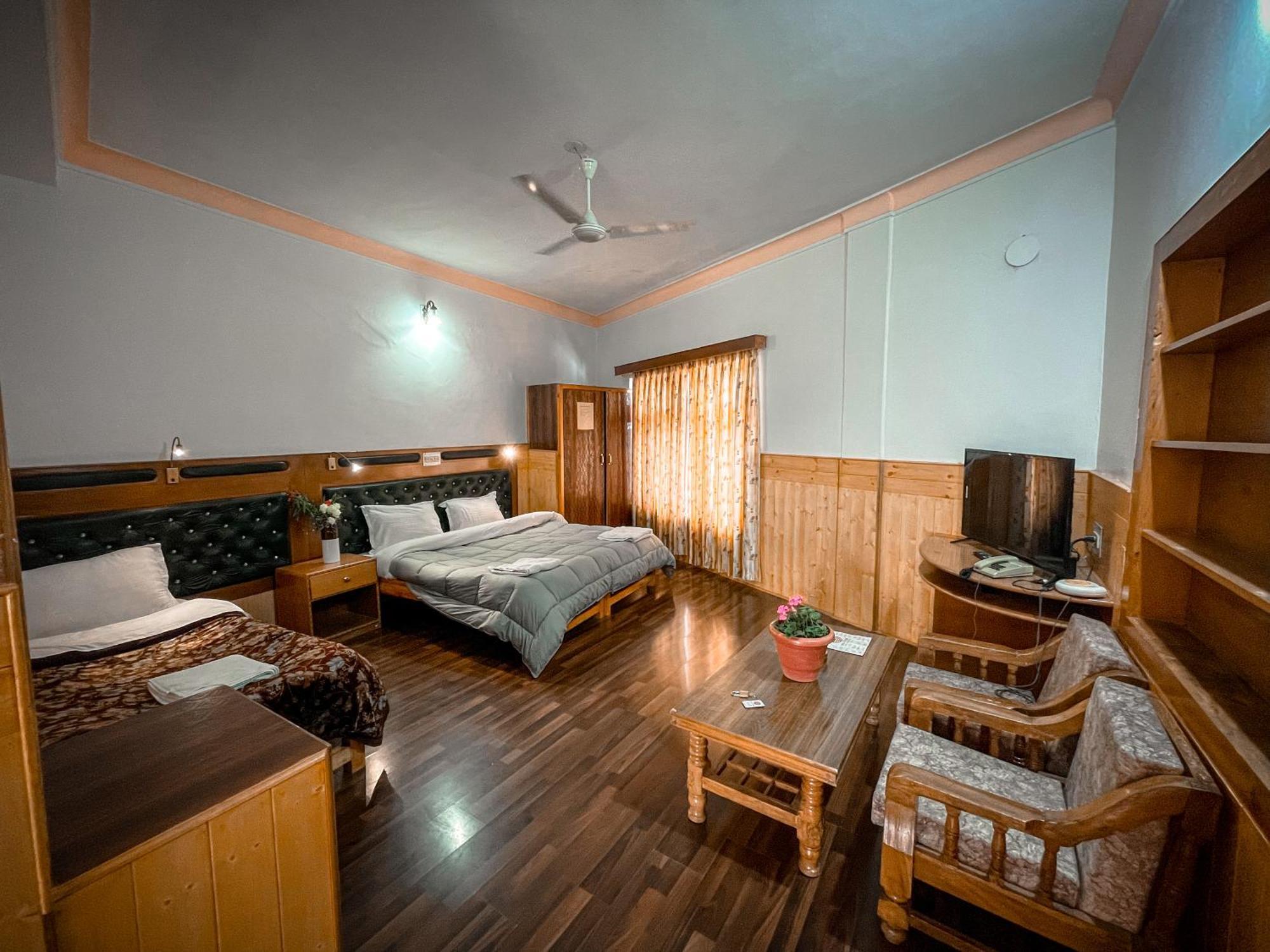 Hotel Shaynam ليه المظهر الخارجي الصورة